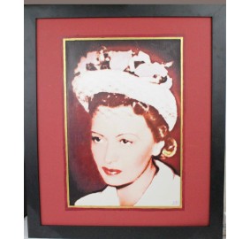 Rebbetzin Chaya Mushka Picture Canvas 16" X 20"