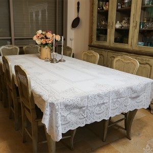 Tablecloth for Shabbos & Yomtov